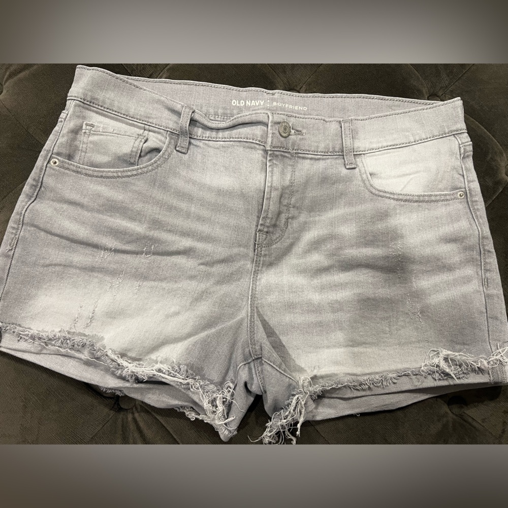 Old Navy Gray Boyfriend Denim Shorts